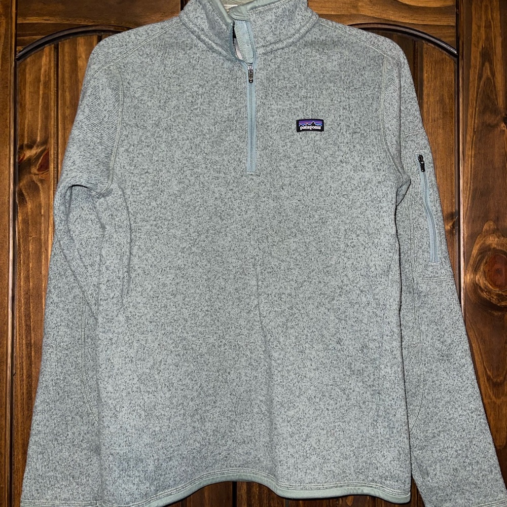 Patagonia Light Green Fleece Pullover Medium Women’s Better Sweater Hiking